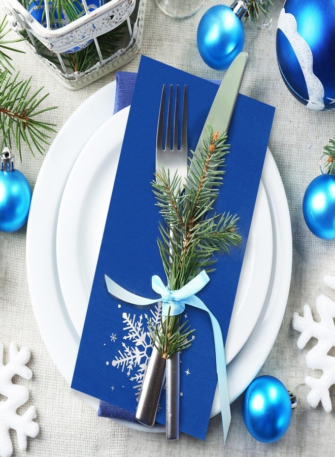 JarThenaAMCS مناديل جارثينا إيه إم سي إس الشتوية للضيوف، 100 قطعة، مناديل ورقية للاستخدام مرة واحدة، فضية اللون، مزينة بنقوش ندفات الثلج، مناديل ورقية زرقاء اللون، مثالية لحفلات عيد الميلاد الشتوية - Image 5